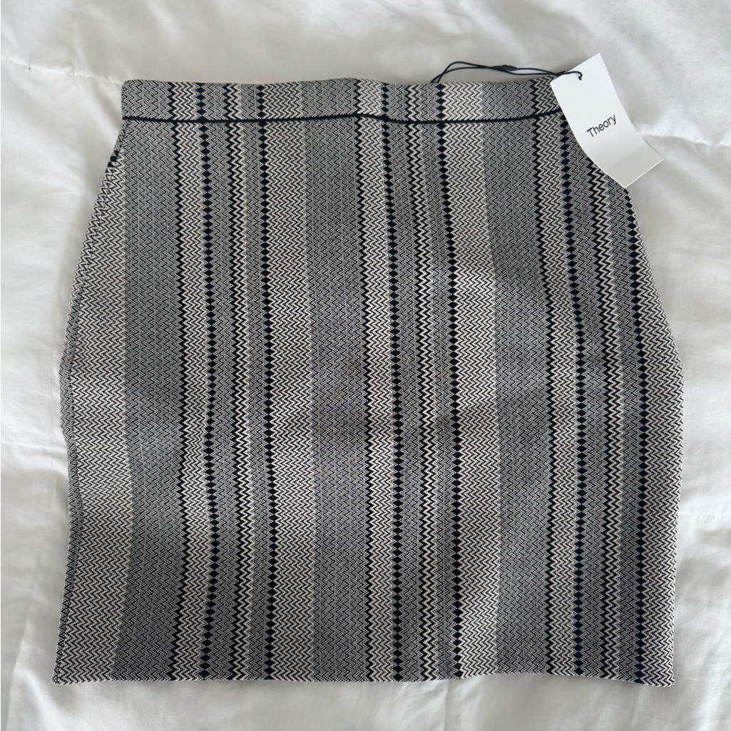 Theory Black And Gray Striped Mini Skirt (Nwt)